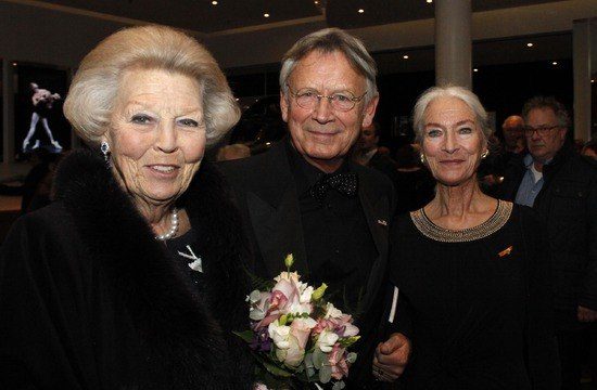 Prinses Beatrix heeft maandagavond het 20e balletgala van Dansersfonds'79 bijgewoond